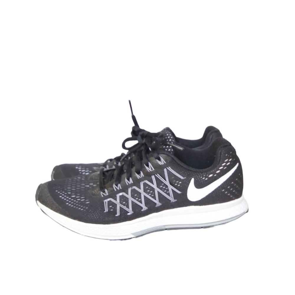 Black Nike Pegasus